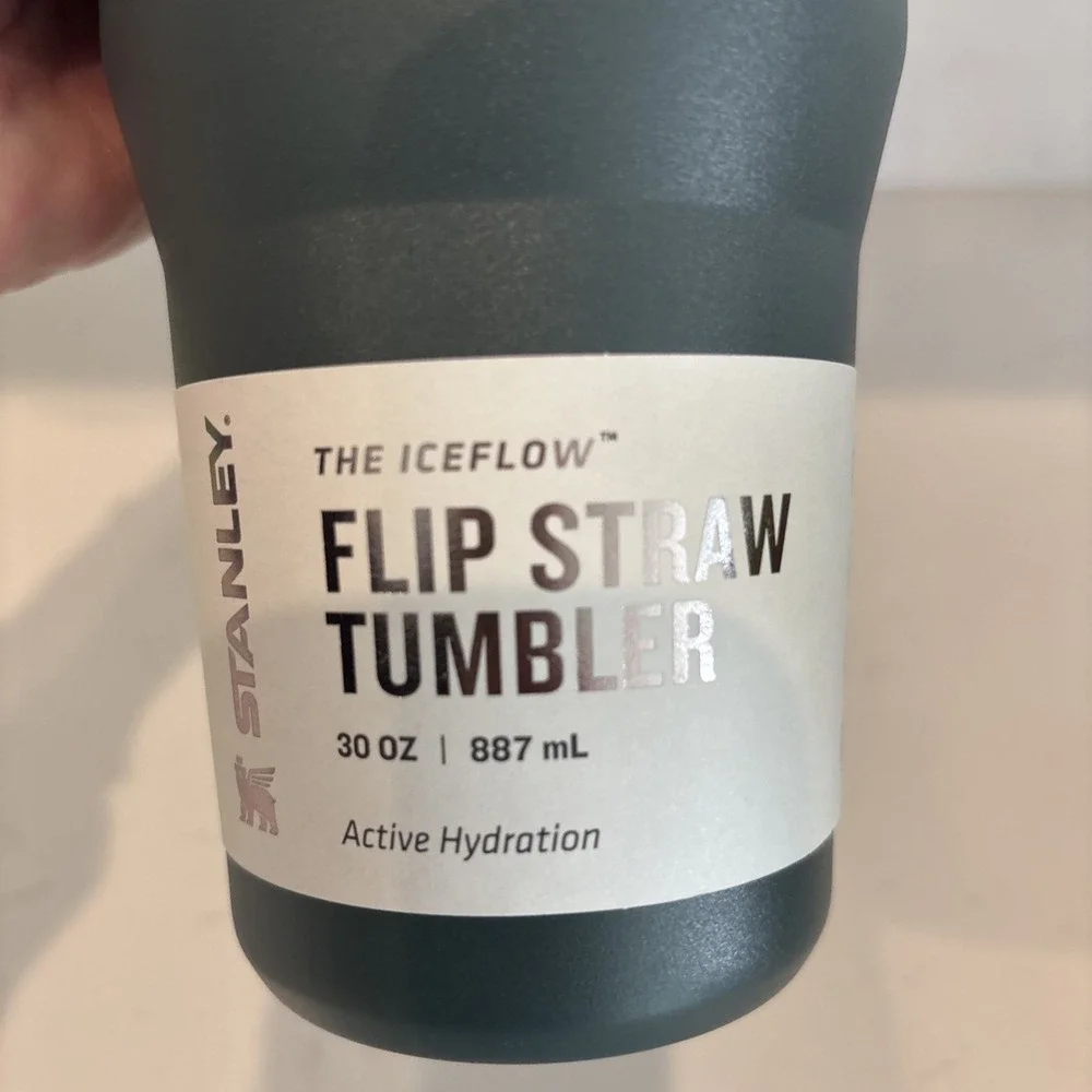 Stanley The Cheers & Cheer IceFlow Flip Straw Tumbler | 30 OZ; WREATH
